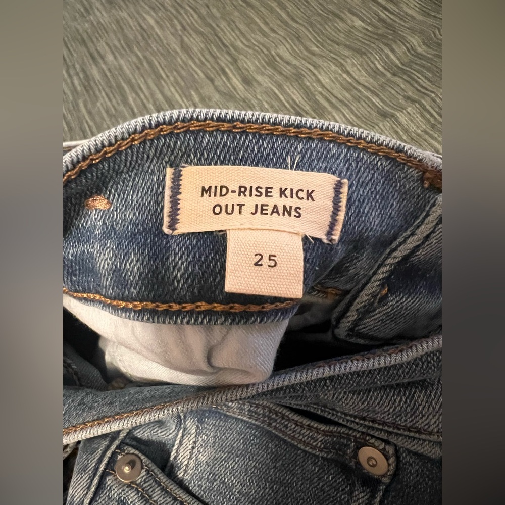 Madewell Mid-Rise Kick Out Jeans - Denim Blue